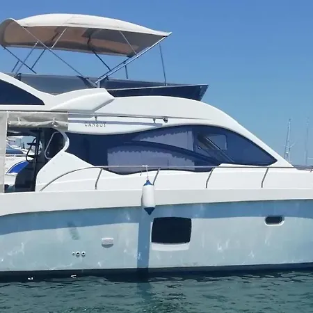 Botel Cansoy Seferihisar