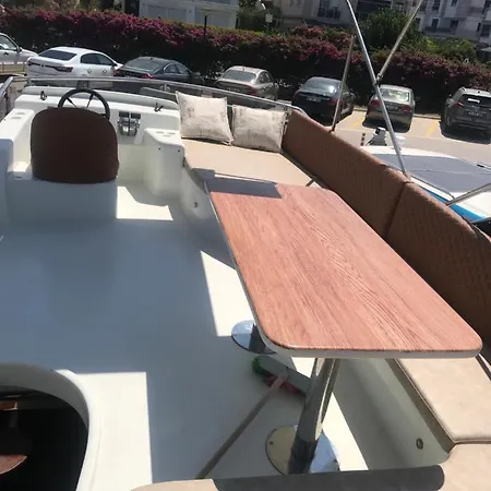 Botel Cansoy